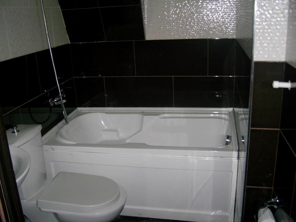 Hotel Vakhtanguri Batum Dış mekan fotoğraf